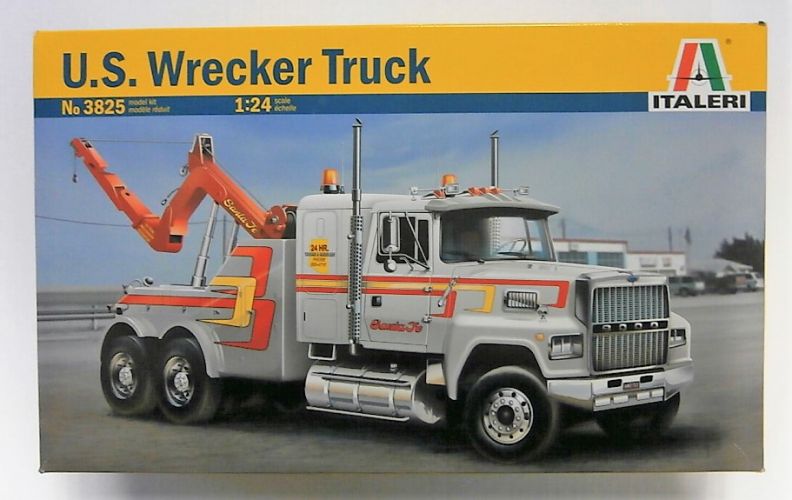 ITALERI 1/24 3825 U.S. WRECKER TRUCK