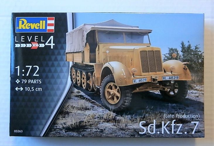 REVELL 1/72 03263 Sd.Kfz.7  late Production 