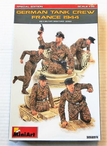 MINIART 1/35 35252 GERMAN TANK CREW FRANCE 1944