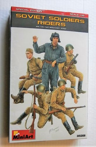 MINIART 1/35 35281 SOVIET SOLDIERS RIDERS