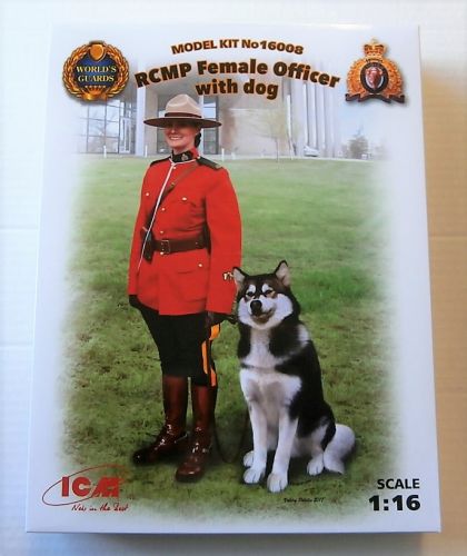 ICM 1/16 16008 RCMP FEMALE OFFICER WITH DOG