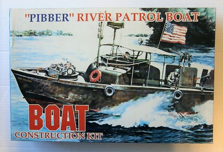 12 SQUARED 1/35 57038 US NAVY PBR 31 MKII RIVER PATROL BOAT PIBBER