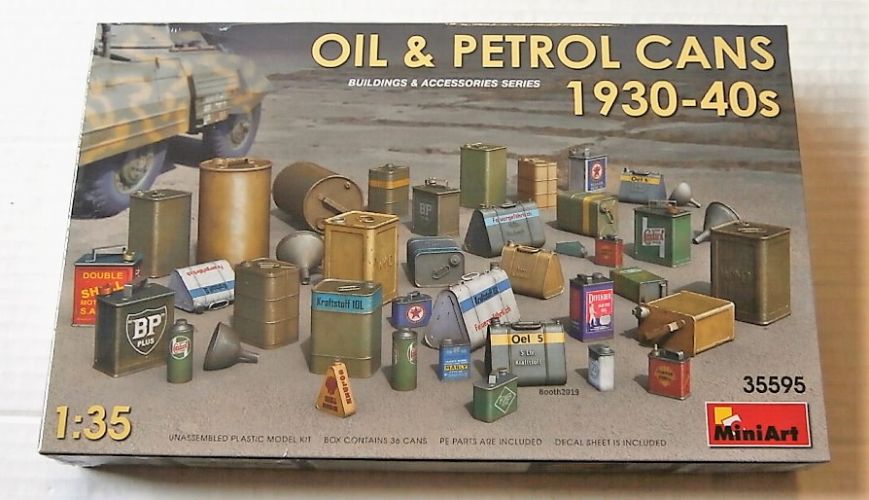 MINIART 1/35 35595 OIL   PETROL CANS 1930-40S