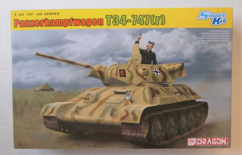 DRAGON 1/35 6449 PANZERKAMPFWAGEN T34-747 r 