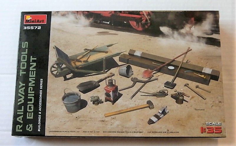 MINIART 1/35 35572 RAILWAY TOOLS   EQUIPMENT