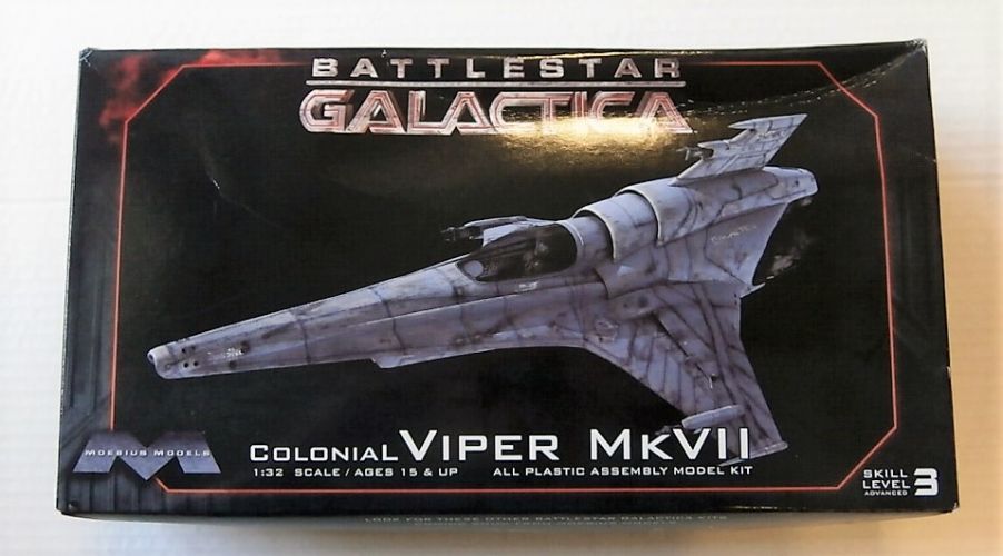 MOEBIUS 1/32 916 BATTLESTAR GALACTICA COLONIAL VIPER MK.VII