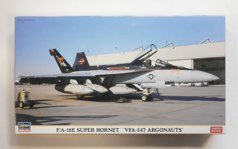 HASEGAWA 1/72 01988 F/A-18E SUPER HORNET VFA-147 ARGONAUTS