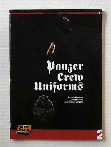 CHEAP BOOKS  ZB2196 PANZER CREW UNIFORMS - ROBERTO RAMIREZ DAVID HERNANZ AND JUAN MANUEL VERGARA