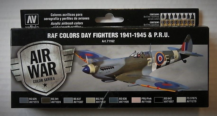 VALLEJO  71162 RAF COLOURS DAY FIGHTERS 1941-1945   P.R.U.