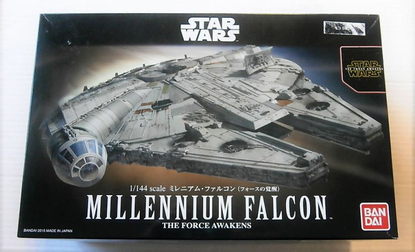 BANDAI 1/144 0202288 STAR WARS THE FORCE AWAKENS MILLENNIUM FALCON