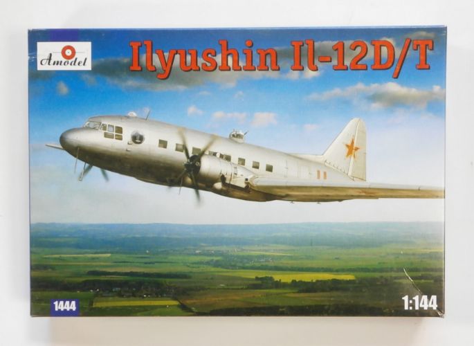 A MODEL 1/144 1444 IL-12D/T 