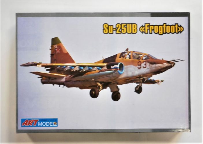 ART MODEL 1/72 7212 SU-25UB FROGFOOT
