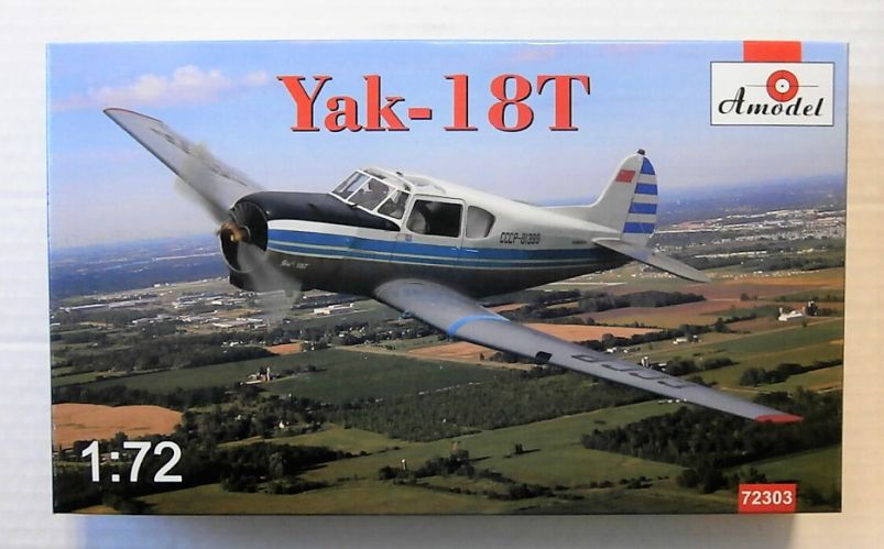 A MODEL 1/72 72303 YAK-18T
