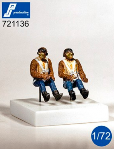 PJ PRODUCTIONS 1/72 721136 RAF PILOTS SEATED IN A/C WWII