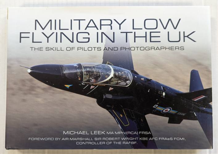 CHEAP BOOKS  ZB4151 MILITARY LOW FLYING IN THE UK - MICHAEL LEEK 