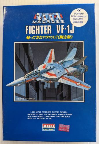 ARII 1/100 A885 MACROSS FIGHTER VALKYRIE VF-1J