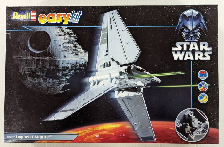 REVELL  06657 STAR WARS IMPERIAL SHUTTLE 