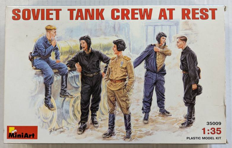 MINIART 1/35 35009 SOVIET TANK CREW AT REST 