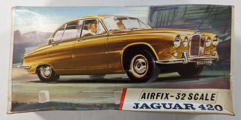 AIRFIX 1/32 M301C JAGUAR 420 