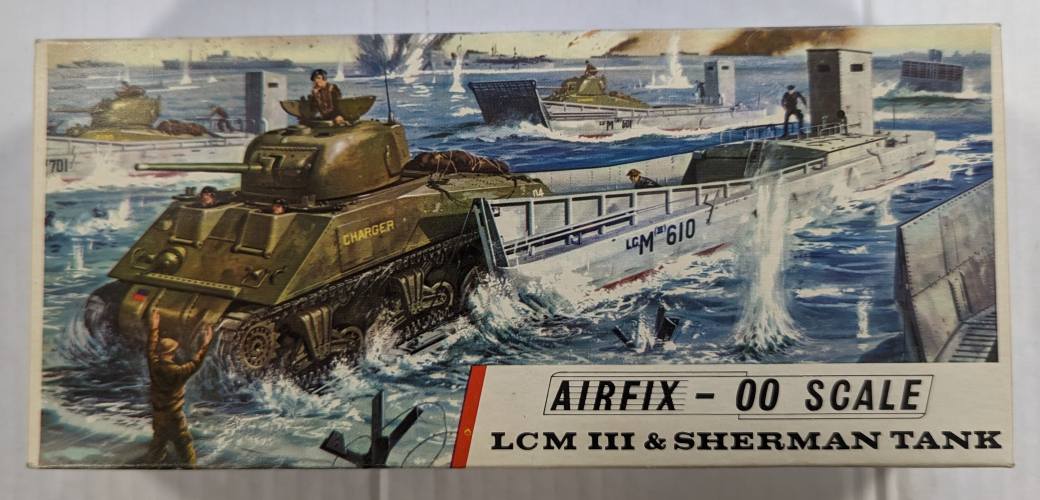 AIRFIX MODELS 1/76 A301V LCM III   SHERMAN TANK 
