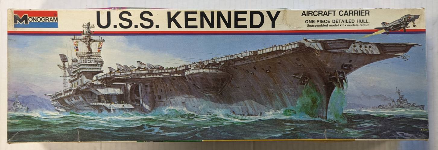 MONOGRAM 1/800 6854 U.S.S. KENNEDY AIRCRAFT CARRIER