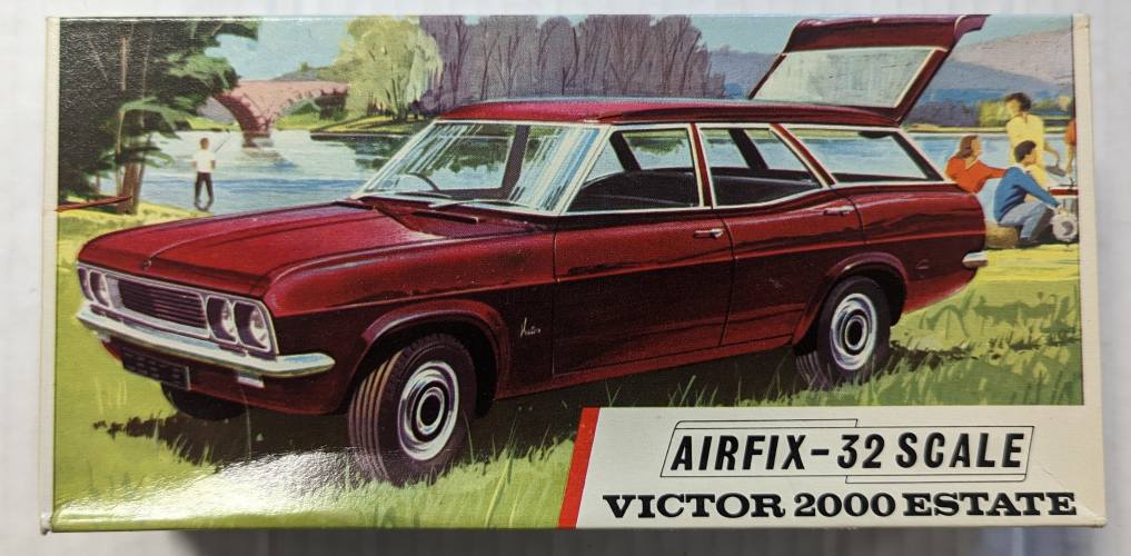 AIRFIX 1/32 302C VICTOR 2000 ESTATE