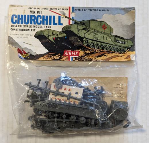 AIRFIX  A4V MK VII CHURCHILL  type ii bag 