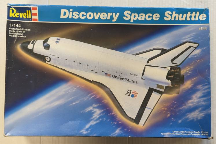 REVELL 1/144 4544 DISCOVERY SPACE SHUTTLE