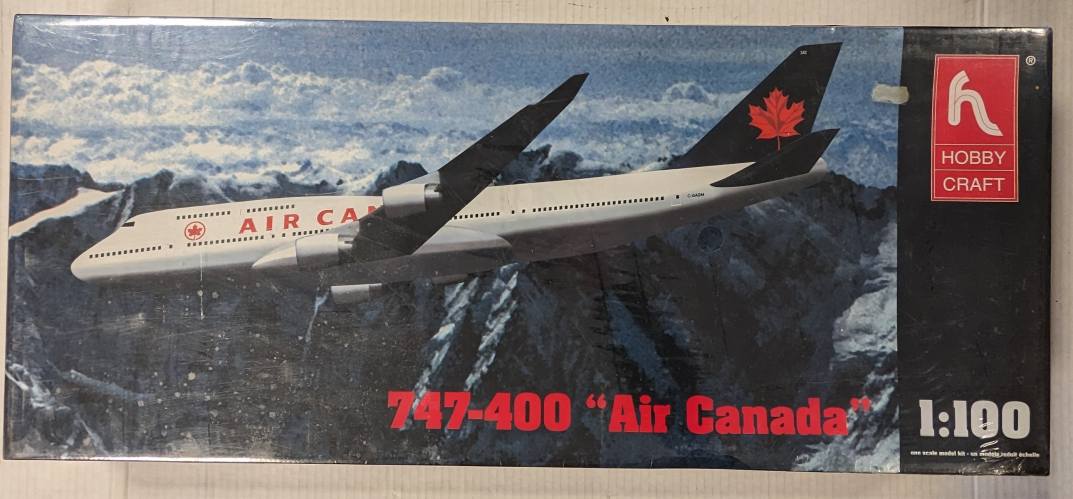 HOBBYCRAFT 1/100 HC1201 747-400 AIR CANADA  UK SALE ONLY 