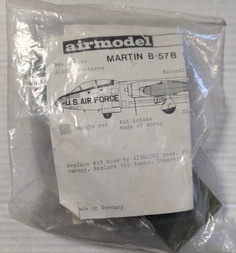 AIRMODEL 1/72 33 MARTIN B-57B CANBERRA conversion