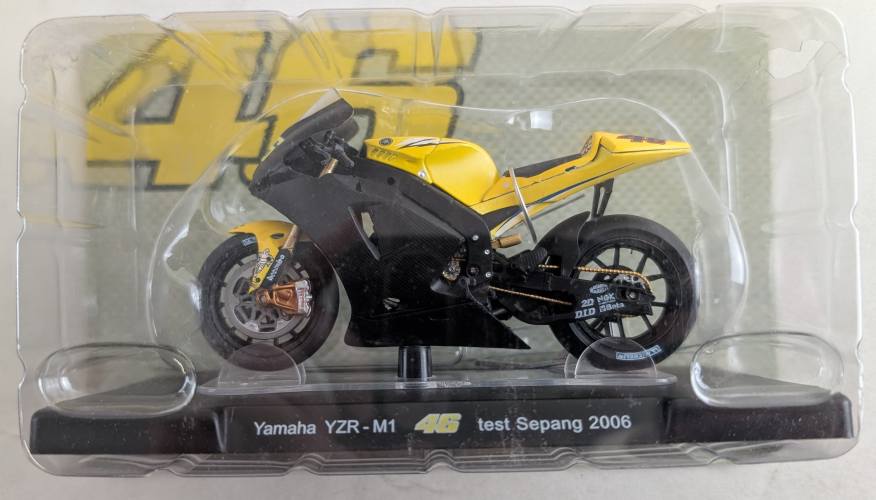 UNKNOWN MAKE 1/18 YAMAHA YZR-M1 TEST SEPANG 2006 - VALENTINO ROSSI