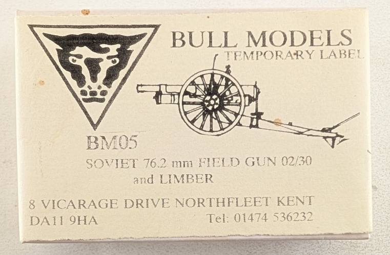 BULL MODELS  BM05 SOVIET 76.2MM FIELD GUN 02/30 AND LIMBER