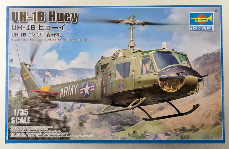 TRUMPETER MODELS 1/35 05111 TRUMPETER UH-1B HUEY