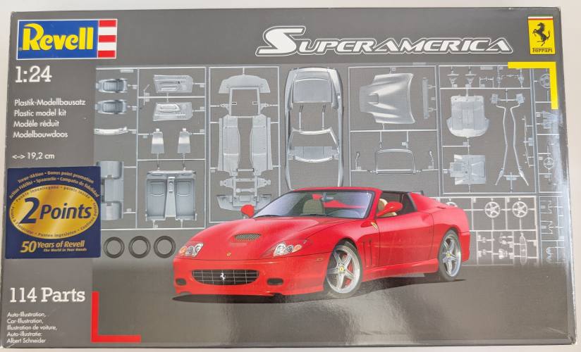 REVELL 1/24 07391 FERRARI SUPERAMERICA