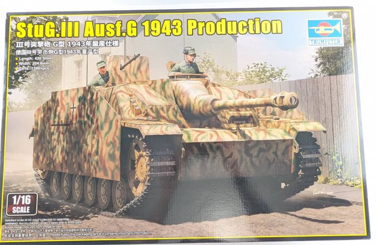 TRUMPETER MODELS 1/16 00946 STUG.III AUSF.G 1943 PRODUCTION  UK SALE ONLY 