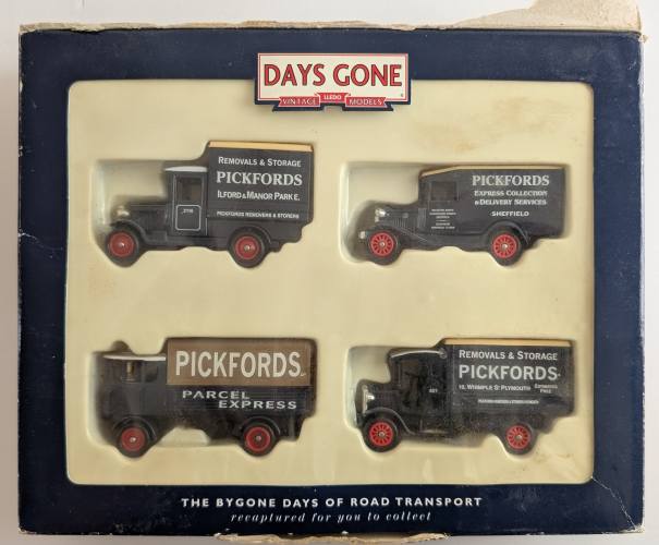 LLEDO  1004 PICKFORDS THE BYGONE DAYS OF ROAD TRANSPORT
