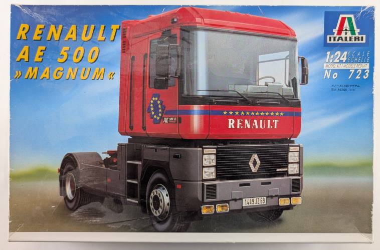 ITALERI 1/24 723 RENAULT AE 500 ITALERI 1/24 723 RENAULT AE 500