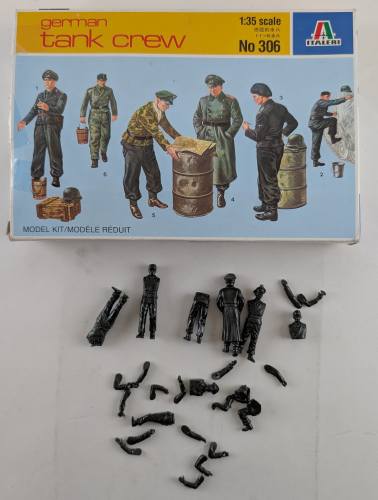 KINGKIT MODEL SCRAPYARD 1/35 ITALERI 306 GERMAN TANK CREW  STARTED/BUILT 