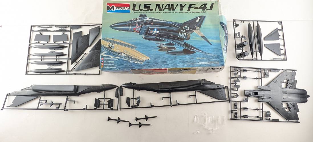 KINGKIT MODEL SCRAPYARD 1/48 MONOGRAM 5805 US NAVY F-4J  INCOMPLETE 
