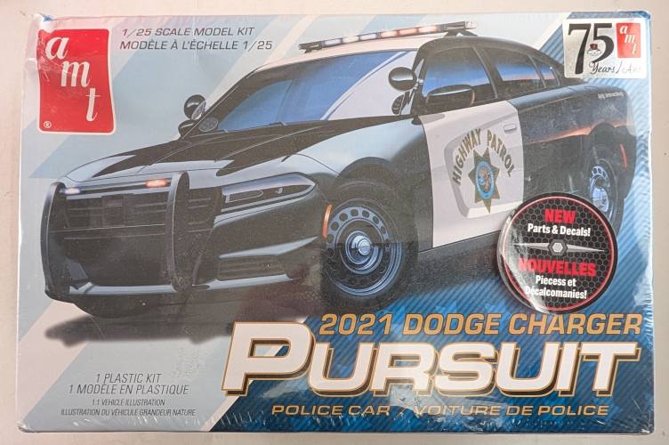 AMT 1/25 1324 2021 DODGE CHARGER PURSUIT