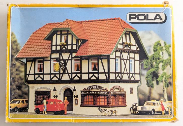 POLA  640 HOTEL/RESTAURANT