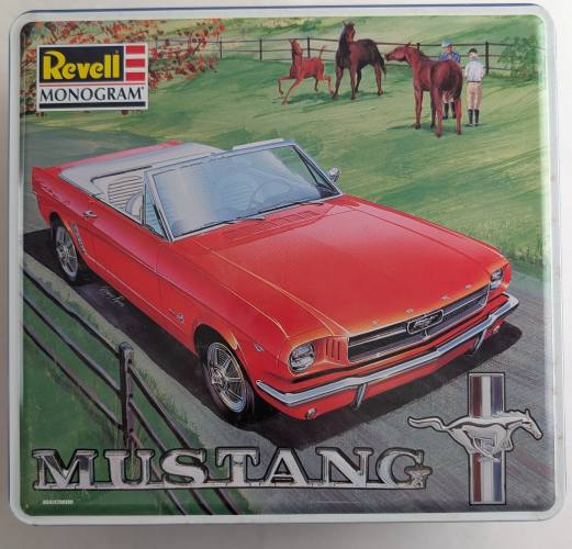 REVELL 1/24 4157 64 MUSTANG CONVERTIBLE