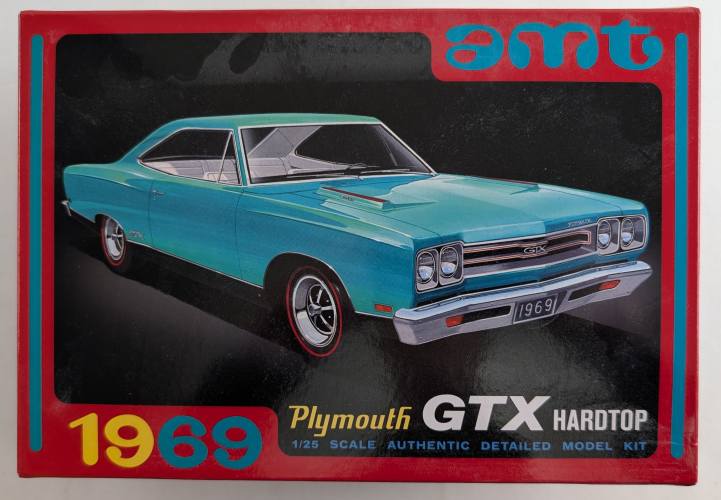 AMT 1/25 1483 PLYMOUTH GTX HARDTOP 1969