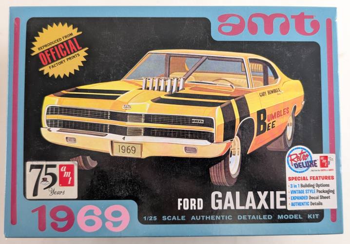 AMT 1/25 1373 1969 FORD GALAXIE