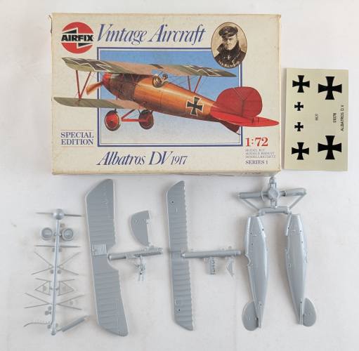 KINGKIT MODEL SCRAPYARD 1/72 AIRFIX 01078 ALBATROS DV 1917  INCOMPLETE   NO INSTRUCTIONS 