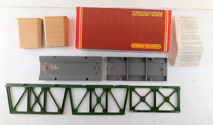 KINGKIT MODEL SCRAPYARD  HORNBY R657 GIRDER BRIDGE  STARTED 