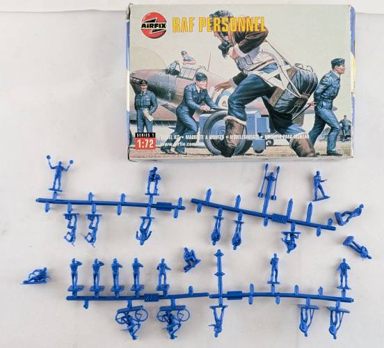KINGKIT MODEL SCRAPYARD 1/72 AIRFIX 01747 RAF PERSONNEL  INCOMPLETE 