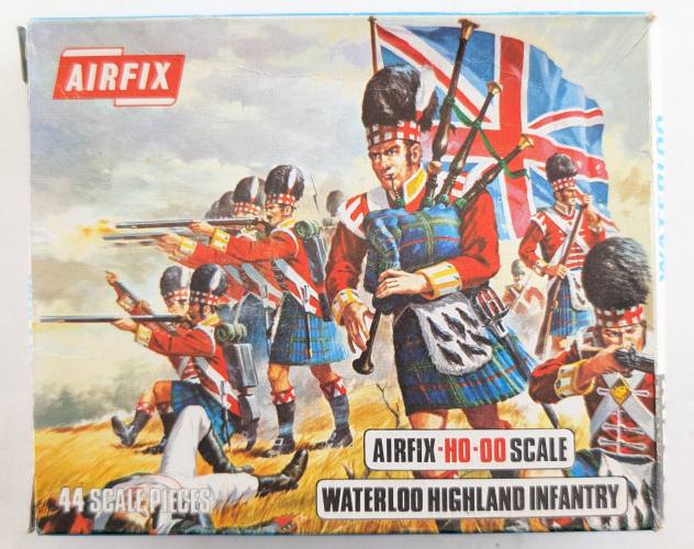 AIRFIX  S35-59 WATERLOO HIGHLAND INFANTRY 