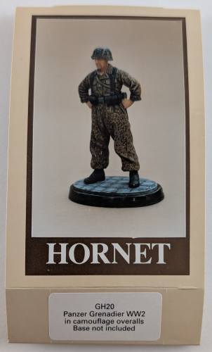 HORNET  GH20 PANZER GRENADIER WWII IN CAMOUFLAGE OVERALLS