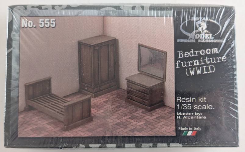 ROYAL MODEL 1/35 555 BEDROOM FURNITURE WWII